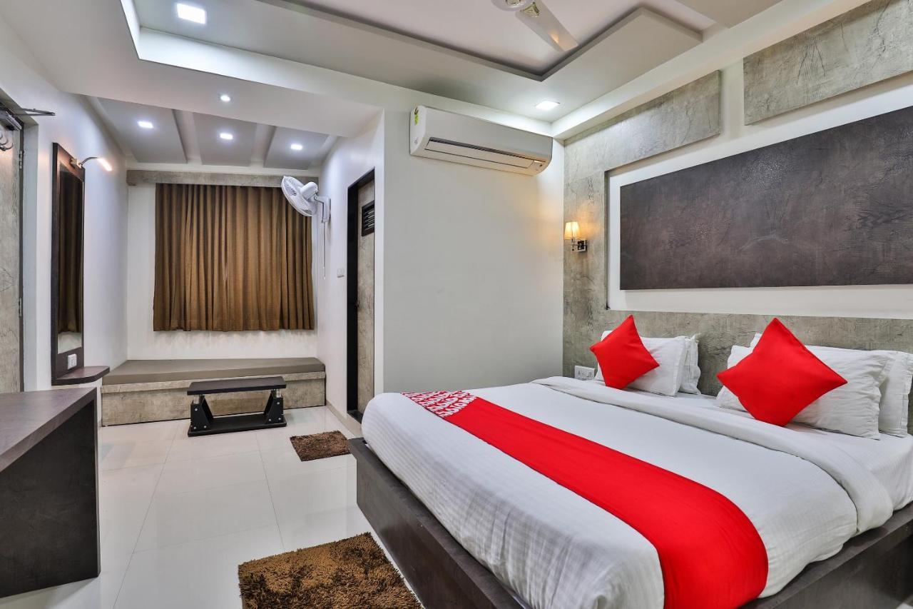 Collection O 7557 Hotel Shiv Kunj Exotica Naroda Exteriér fotografie