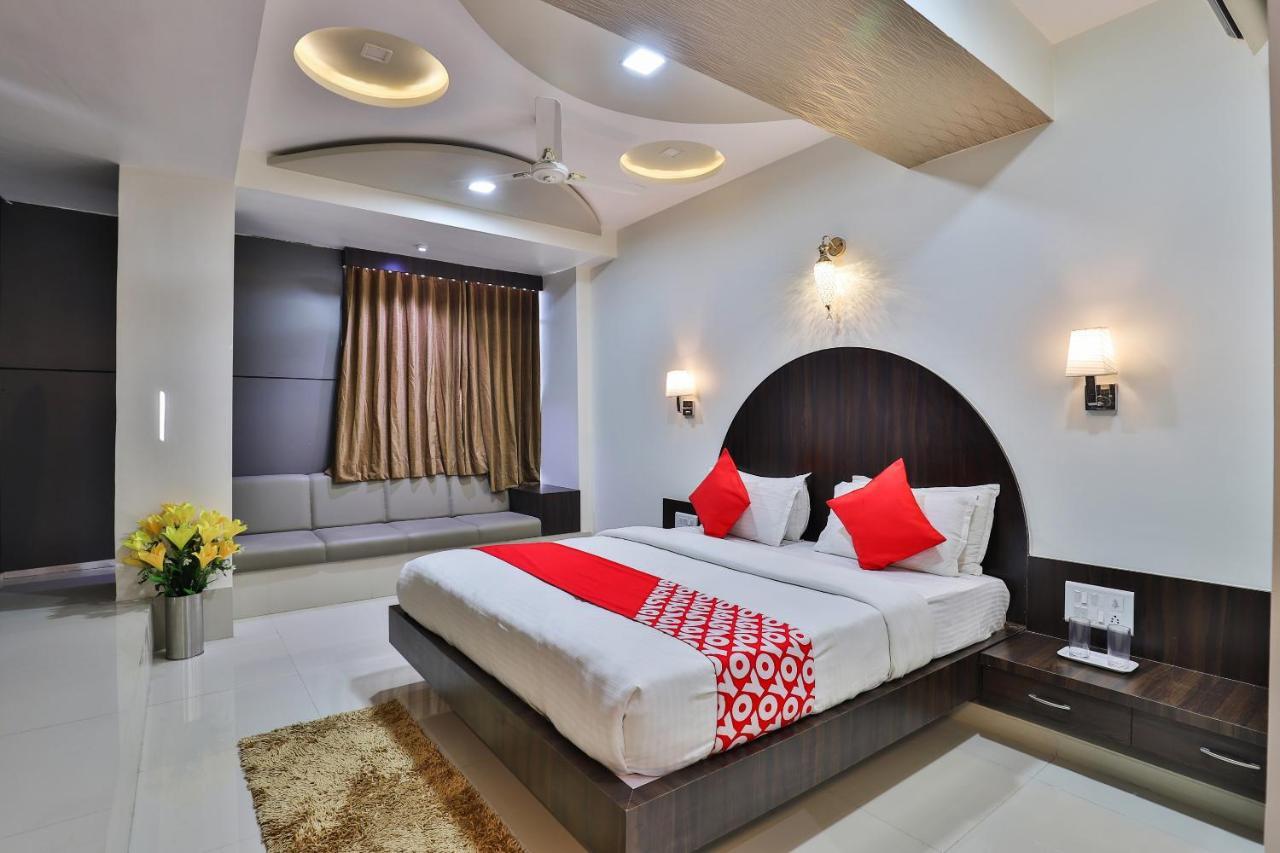 Collection O 7557 Hotel Shiv Kunj Exotica Naroda Exteriér fotografie